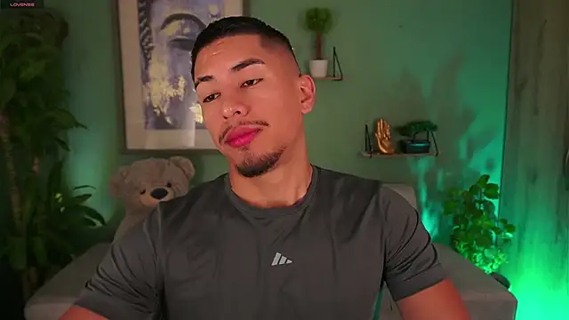 Aaronfox x online show from March 2025 10:04:01 AM