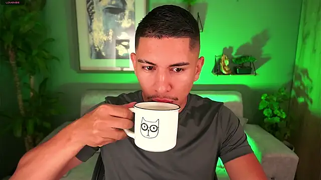 Aaronfox x online show from March 2025 09:24:02 AM