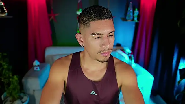 Aaronfox x online show from November 2025 09:29:02 PM