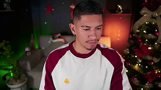 Aaronfox x online show from December 2025 08:52:02 AM