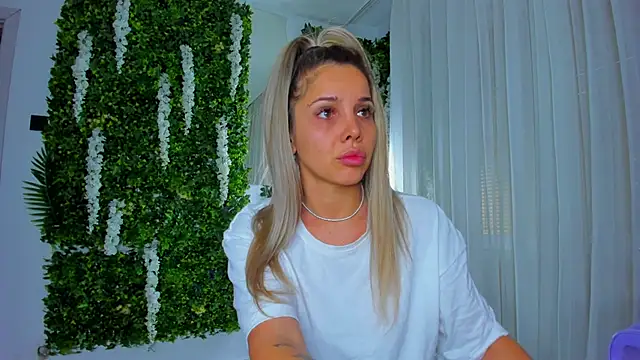 VivienCarter online show from October 2025 02:47:02 PM