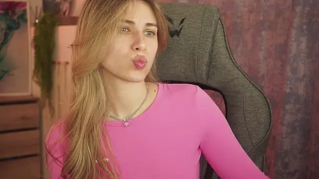 EllieCutes online show from September 2025 09:47:01 AM