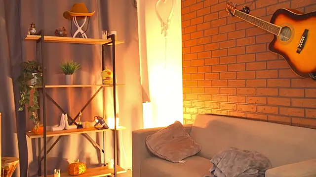 EllieCutes online show from May 2026 06:20:01 AM