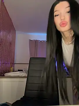 Snapshot of madelinexx chatting on January 2026 09:01:01 AM madelinexx online show from January 2026 09:01:01 AM