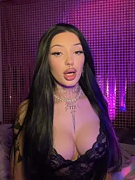 Snapshot of madelinexx chatting on January 2026 02:33:02 PM madelinexx online show from January 2026 02:33:02 PM