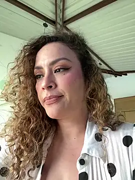 Elizabeth Dupont online show from January 2026 06:46:02 PM