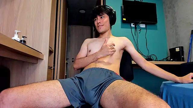 Snapshot of Huge_latin_cock chatting on May 2026 09:35:02 PM Huge latin cock online show from May 2026 09:35:02 PM
