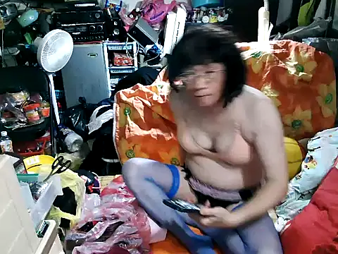 jamescheng27390 online show from April 2026 10:59:01 AM