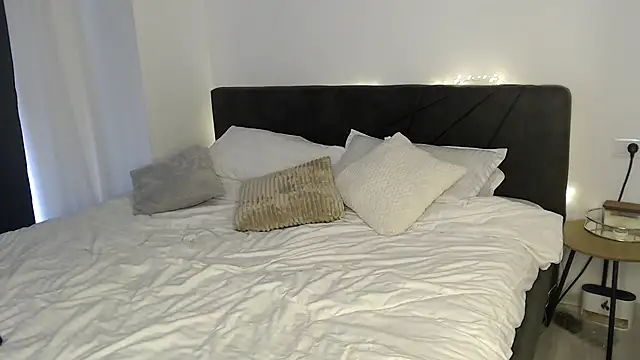 ElizabethAC online show from December 2024 10:08:01 AM