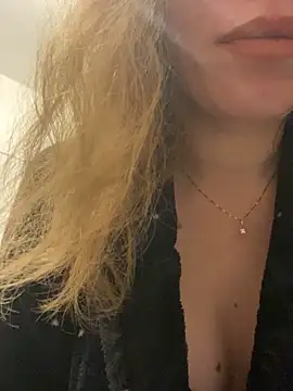 EvaRush online show from December 2024 10:22:01 PM