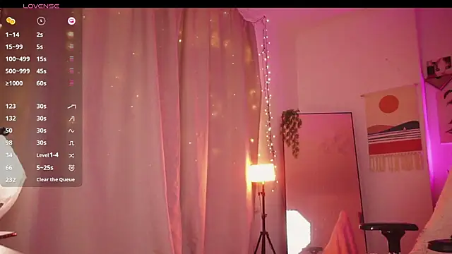 Elly Caramelly online show from December 2025 08:59:01 PM