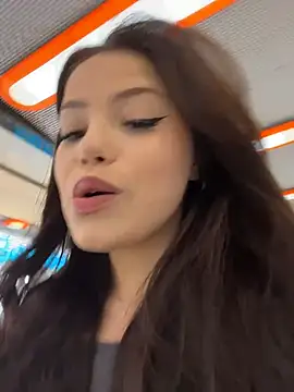 Chloe  Moon online show from March 2026 02:13:01 PM