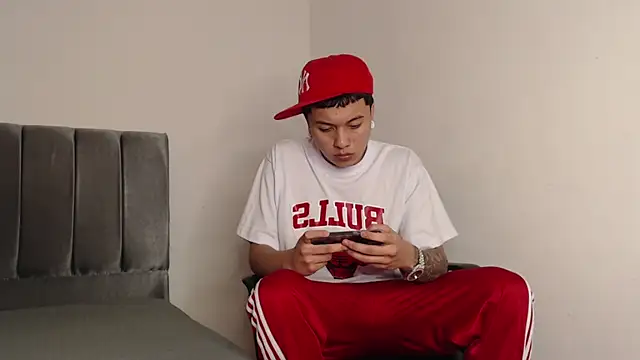 alex-lover online show from February 2025 08:11:02 AM