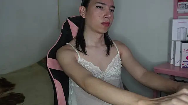 Snapshot of Flaream_angel chatting on November 2025 05:15:01 PM Flaream angel online show from November 2025 05:15:01 PM