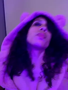 PeacockGoddess online show from September 2025 11:50:02 PM