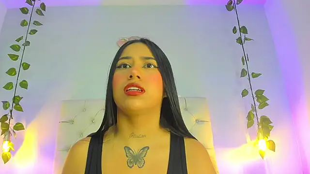 Isabella Flowers online show from December 2025 07:31:02 PM