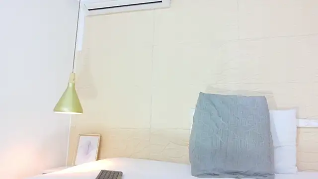 Chocolatte bar online show from September 2025 02:11:02 PM