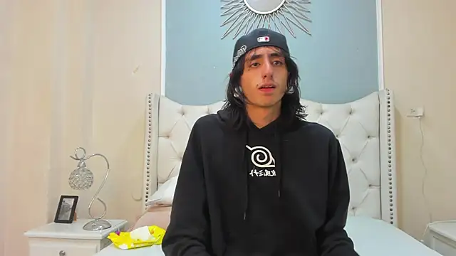 Matthew Dixonn online show from December 2024 03:13:02 PM