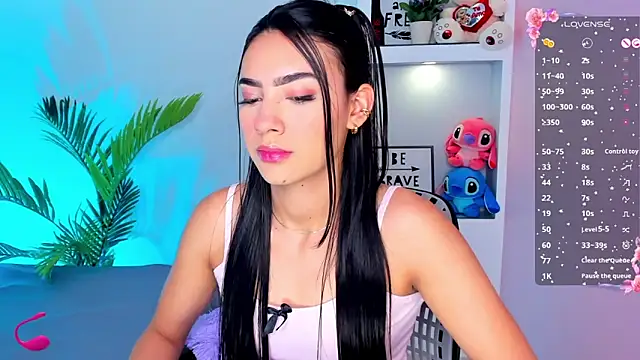 Snapshot of IsaValencia chatting on January 2025 06:43:01 PM IsaValencia online show from January 2025 06:43:01 PM