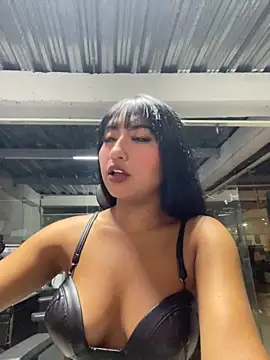 Snapshot of Hanna_fost chatting on November 2025 05:06:01 AM Hanna fost online show from November 2025 05:06:01 AM