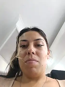 Snapshot of Sweel_Leyva18 chatting on June 2026 07:11:01 PM Sweel Leyva18 online show from June 2026 07:11:01 PM