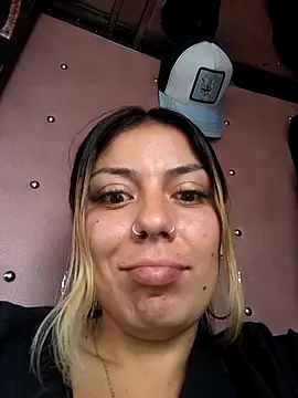 Snapshot of Sweel_Leyva18 chatting on July 2026 09:50:02 PM Sweel Leyva18 online show from July 2026 09:50:02 PM