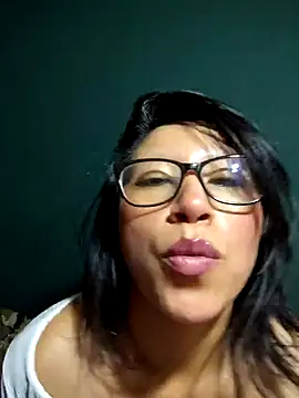 Snapshot of Giviper1 chatting on December 2024 02:22:02 AM Giviper1 online show from December 2024 02:22:02 AM