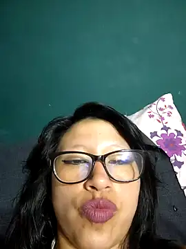 Snapshot of Giviper1 chatting on January 2025 02:57:01 AM Giviper1 online show from January 2025 02:57:01 AM