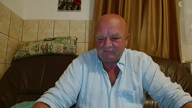 fullballs6 online show from September 2025 12:55:01 AM