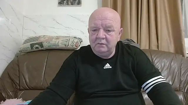 fullballs6 online show from January 2026 02:59:02 AM