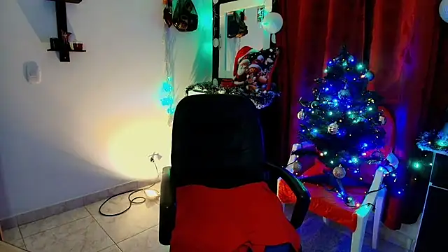 TinnaDawsom online show from December 2024 04:53:02 AM