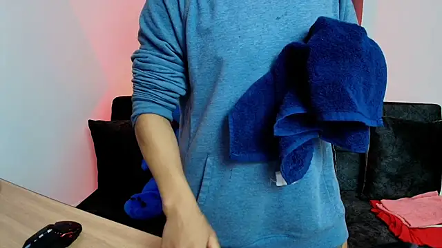 TinnaDawsom online show from February 2025 05:51:02 AM