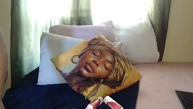 Foxybrownxx1 online show from February 2026 07:56:01 AM