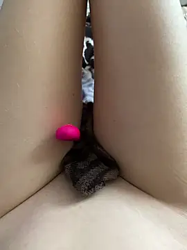 Snapshot of MALENKOST chatting on February 2026 08:34:02 AM MALENKOST online show from February 2026 08:34:02 AM