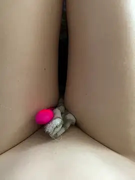 Snapshot of MALENKOST chatting on February 2026 08:24:02 AM MALENKOST online show from February 2026 08:24:02 AM