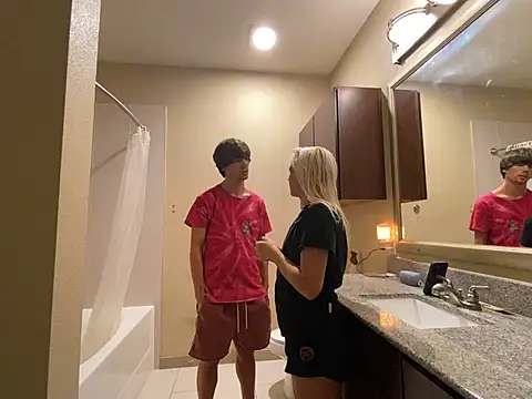 girlfriendmissy online show from March 2025 10:32:01 PM