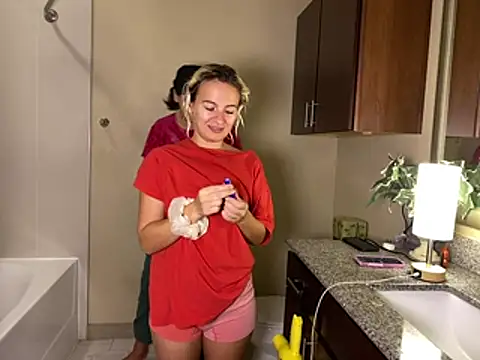 girlfriendmissy online show from March 2026 06:27:02 PM