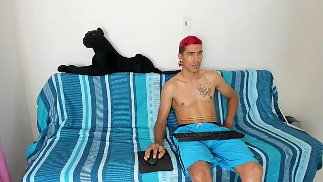 Snapshot of QuinnAndpuma1 chatting on January 2025 03:20:01 AM QuinnAndpuma1 online show from January 2025 03:20:01 AM