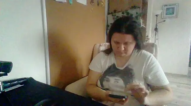 Snapshot of ReifeVenna chatting on December 2024 10:38:02 AM ReifeVenna online show from December 2024 10:38:02 AM