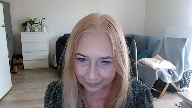 sofia xkiss online show from January 2025 10:50:02 AM