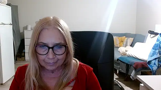 sofia xkiss online show from March 2025 05:42:02 PM