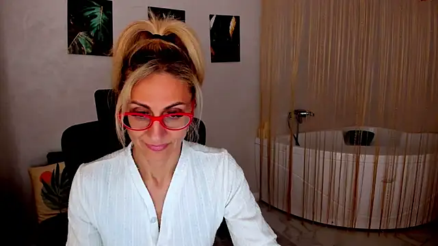 MuseOfStage online show from April 2026 06:21:01 PM