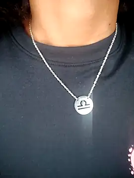 Shria107 online show from December 2025 10:40:02 PM