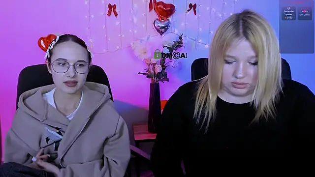 Snapshot of juli_kisss chatting on March 2026 08:43:01 PM juli kisss online show from March 2026 08:43:01 PM