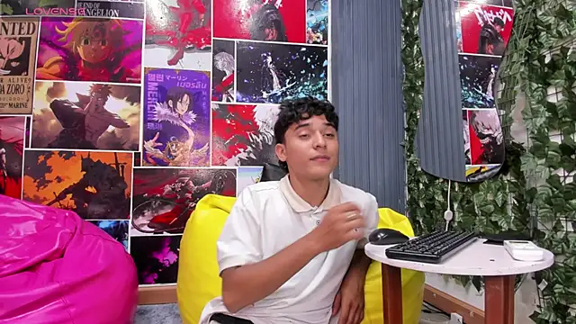 Snapshot of Austin_Cardieff chatting on January 2025 02:40:01 AM Austin Cardieff online show from January 2025 02:40:01 AM