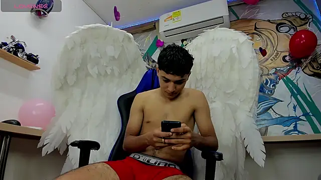 Snapshot of Austin_Cardieff chatting on February 2025 08:37:01 PM Austin Cardieff online show from February 2025 08:37:01 PM