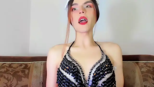 Snapshot of TatiGil chatting on October 2025 11:58:01 PM TatiGil online show from October 2025 11:58:01 PM