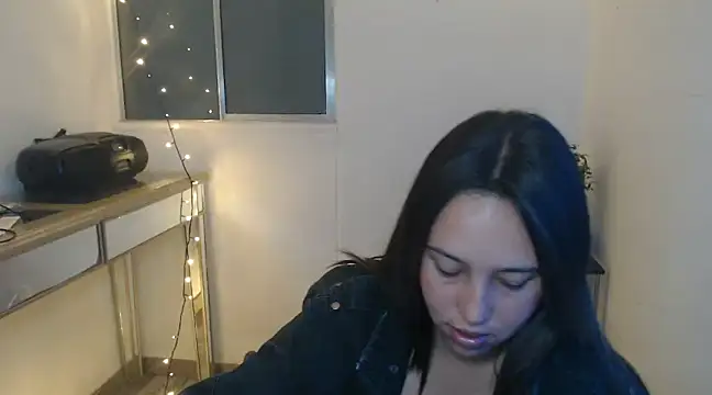 Skarlet Adams28 online show from January 2025 08:06:02 PM