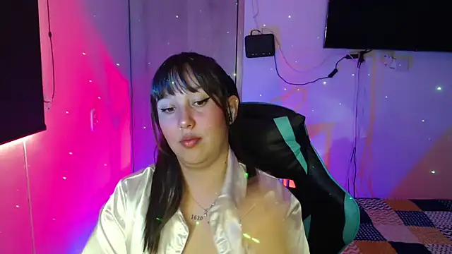 Skarlet Adams28 online show from April 2026 07:25:01 PM