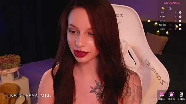 Snapshot of wowmolly chatting on February 2025 06:20:01 PM wowmolly online show from February 2025 06:20:01 PM